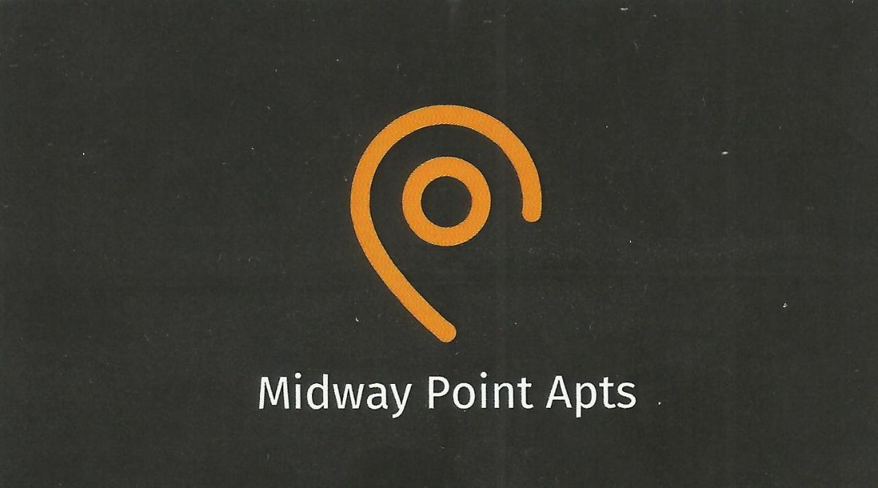 شقة كاندية  في Midway Point Apts المظهر الخارجي الصورة